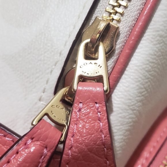 NWT! COACH LIQUIDATION SALE!! PRICES 50% OFF NOW!!! - Picture 8 of 16